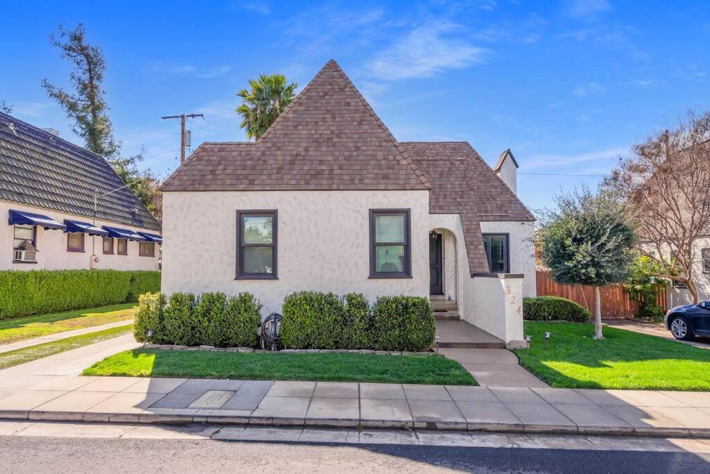 French Chateau Style Home On Most Desirable Street Redlands Exterior photo